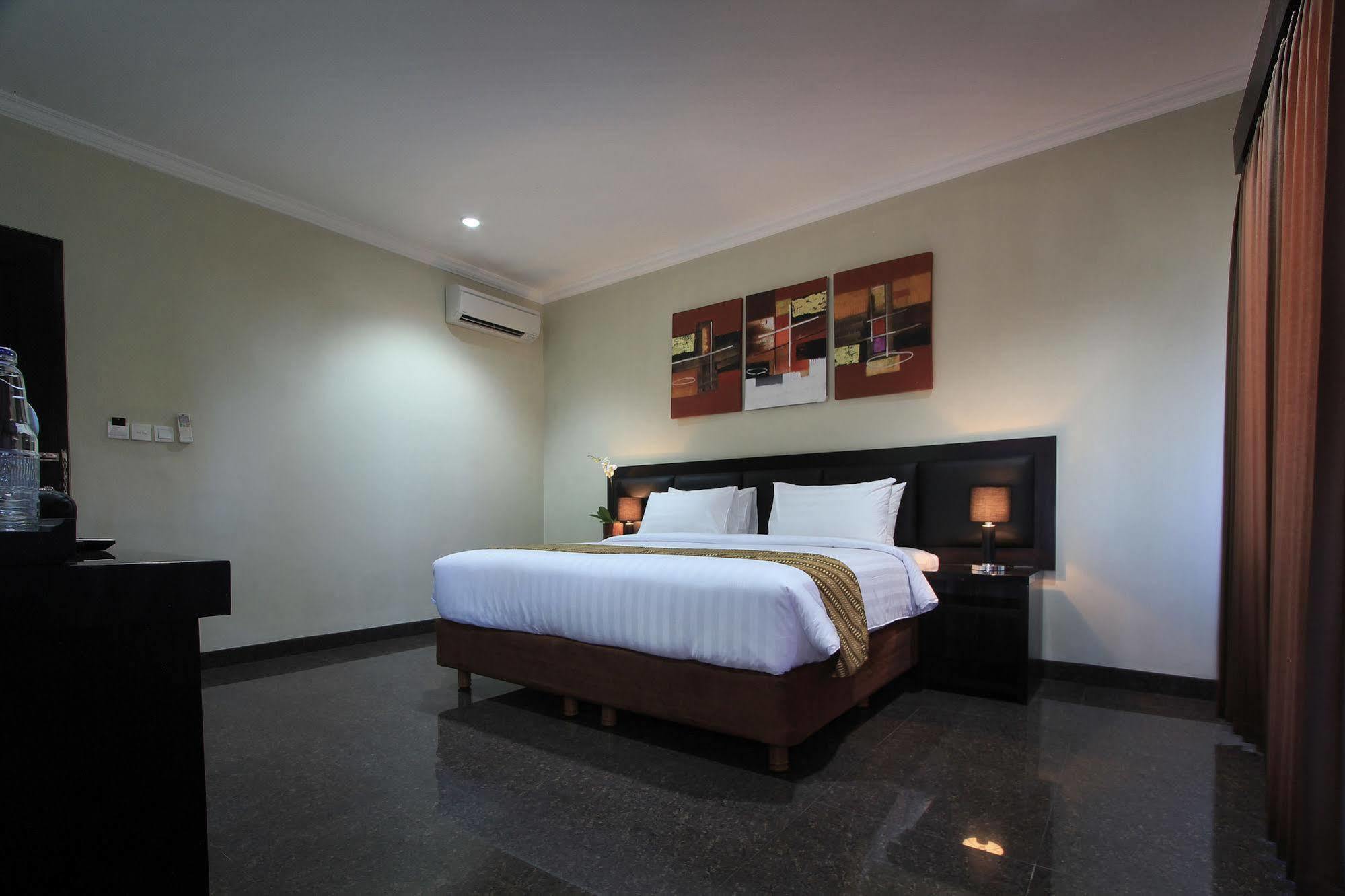 The Taman Ayu Otel Seminyak Dış mekan fotoğraf