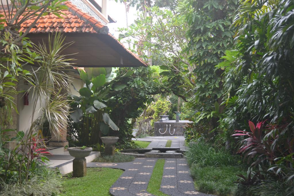 The Taman Ayu Otel Seminyak Dış mekan fotoğraf